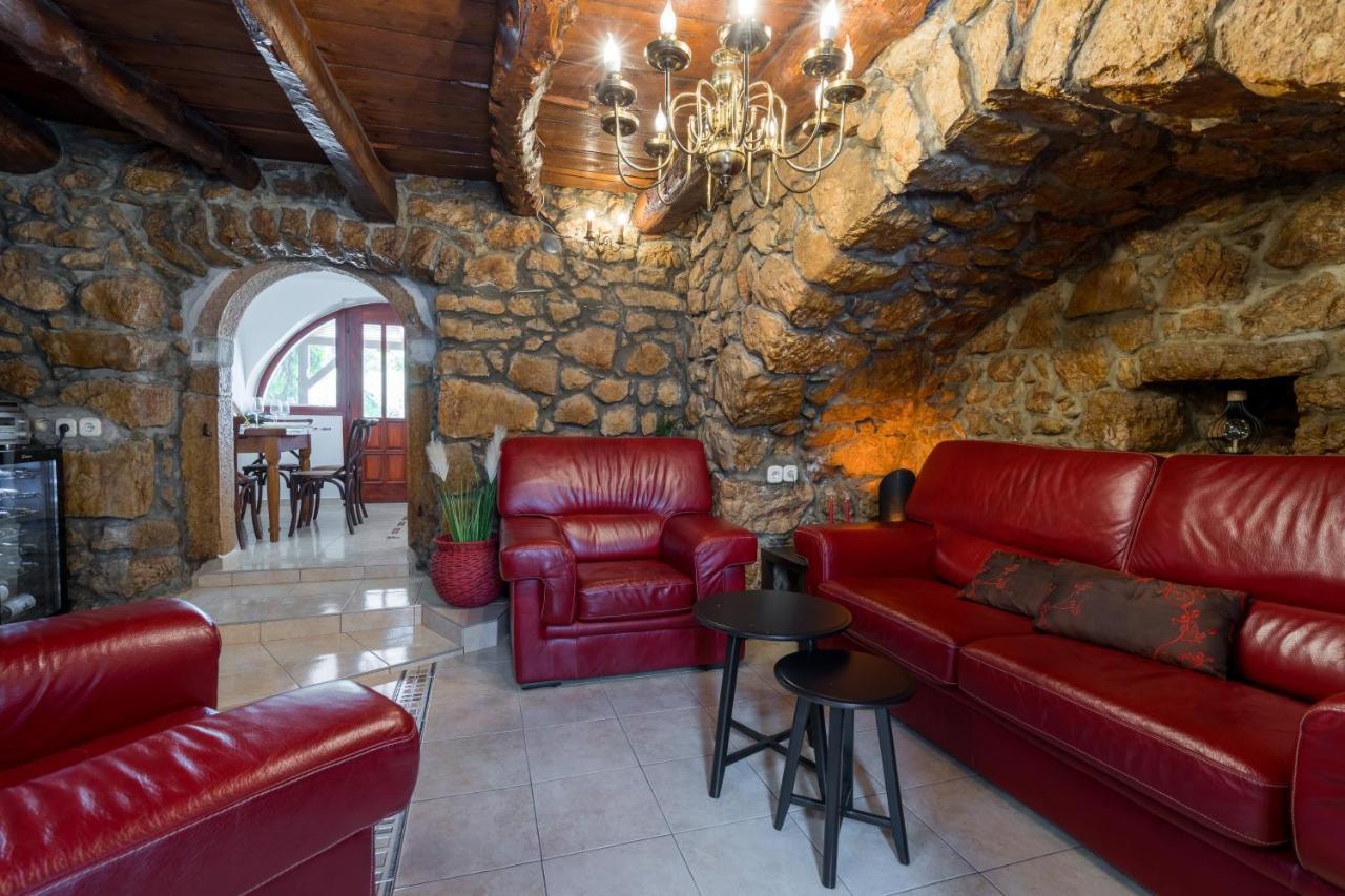Stone Lady Holiday Home With Pool&Hot Tub,Sauna,Bbq,Garden Rasopasno المظهر الخارجي الصورة